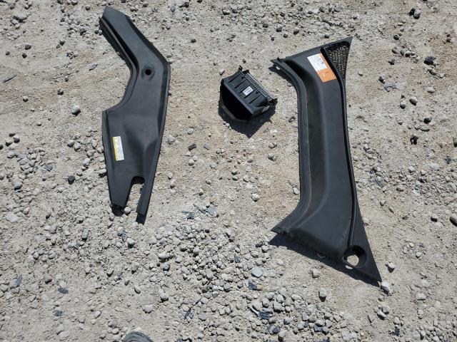 5YJSA1H16EFP40735 - 2014 TESLA MODEL S 白色 照片 12