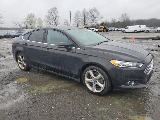 1FA6P0HD5E5396343 - 2014 FORD FUSION SE BLACK photo 4