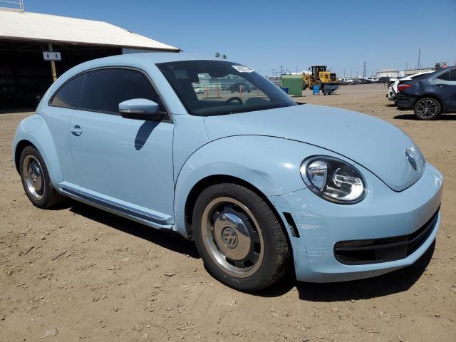 3VWJX7AT9CM624945 - 2012 VOLKSWAGEN BEETLE BLUE photo 4