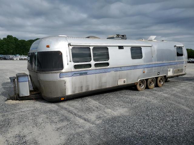 1STHEYU34WJ512050 - 1998 AIRSTREAM CAMPER SILVER photo 2