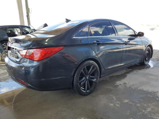 5NPEB4AC9DH783957 - 2013 HYUNDAI SONATA GLS BLUE photo 3