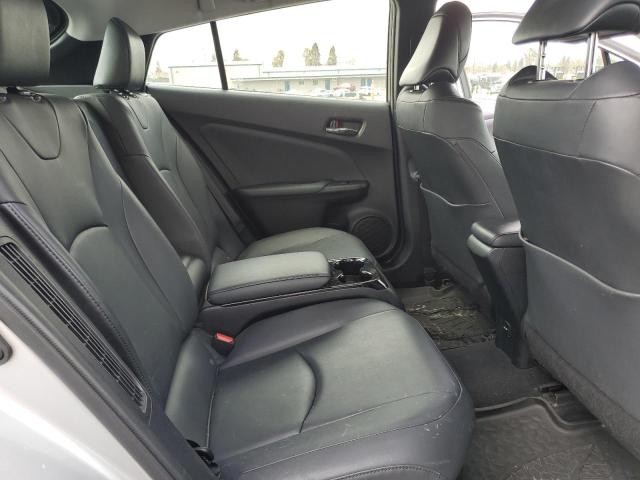 JTDKARFP7K3112083 - 2019 TOYOTA PRIUS PRIM 银色 照片 10