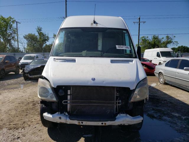 WD3PE8CB4B5601133 - 2011 MERCEDES-BENZ SPRINTER 2500 WHITE photo 5