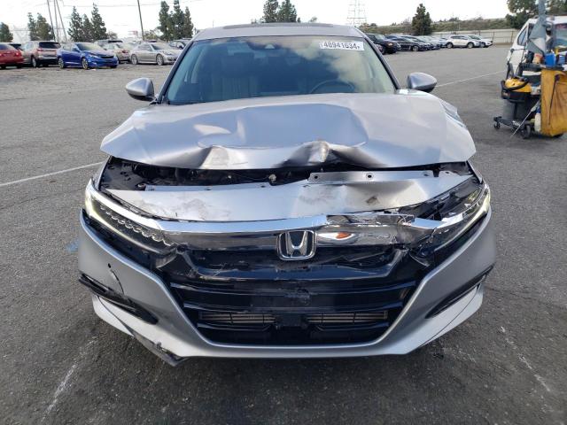 1HGCV1F94JA041609 - 2018 HONDA ACCORD TOURING SILVER photo 5