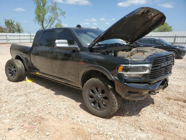 3C63R3ML1NG362275 - 2022 RAM 3500 LARAMIE BLACK photo 4