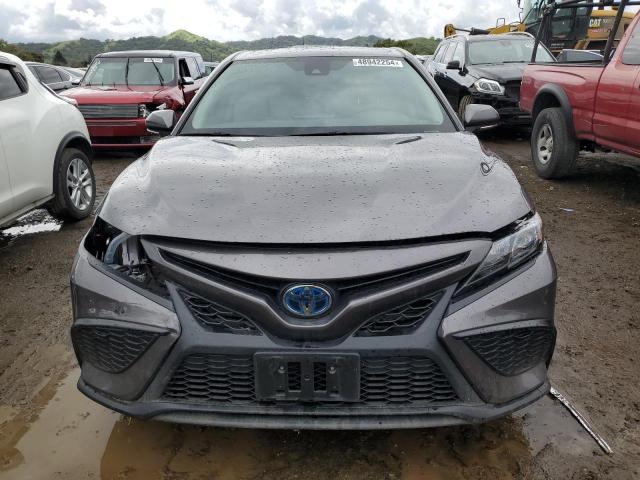4T1G31AK1PU605669 - 2023 TOYOTA CAMRY SE NIGHT SHADE GRAY photo 5