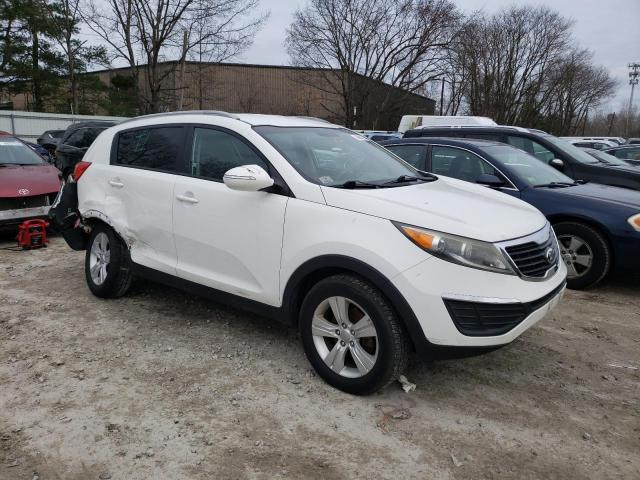 KNDPB3A26D7538905 - 2013 KIA SPORTAGE BASE WHITE photo 4