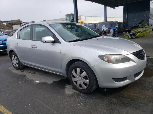 JM1BK12G761504387 - 2006 MAZDA 3 I SILVER photo 4