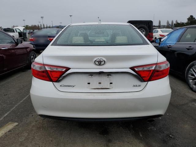 4T1BF1FK6GU559167 - 2016 TOYOTA CAMRY LE WHITE photo 6