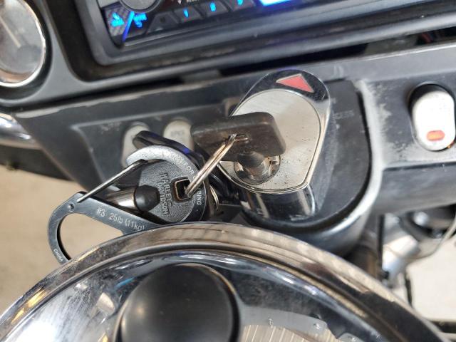 1HD1FCW181Y653777 - 2001 HARLEY-DAVIDSON FLHTCUI 黑色 照片 8