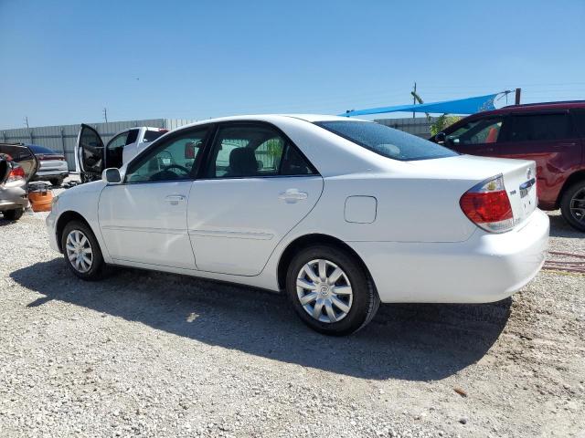 4T1BE30K25U594812 - 2005 TOYOTA CAMRY LE WHITE photo 2