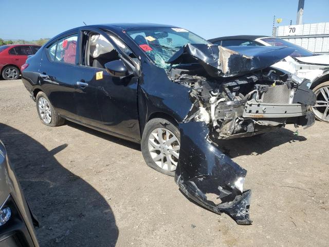 3N1CN7AP8JL877622 - 2018 NISSAN VERSA S BLACK photo 4