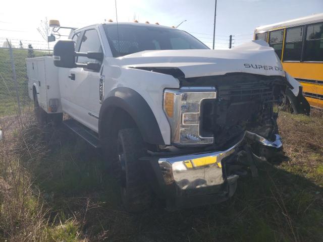 1FD0X4GT6HEC03908 - 2017 FORD F450 SUPER DUTY WHITE photo 4