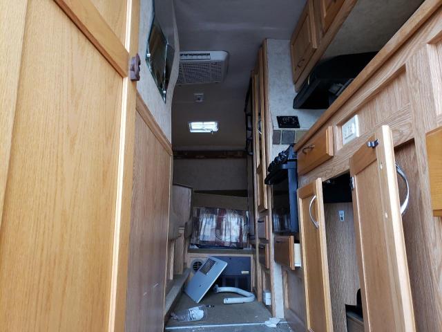 2GVC106E08S016729 - 2008 BIGF MOTORHOME WHITE photo 5