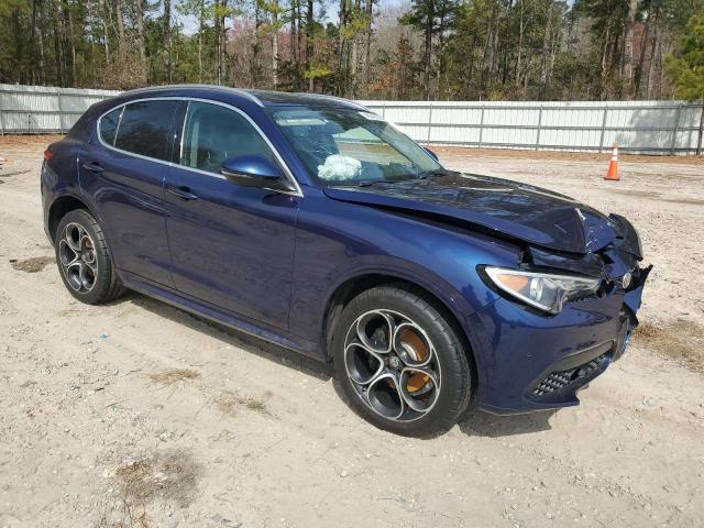 ZASPAKBN2L7C75761 - 2020 ALFA ROMEO STELVIO TI BLUE photo 4