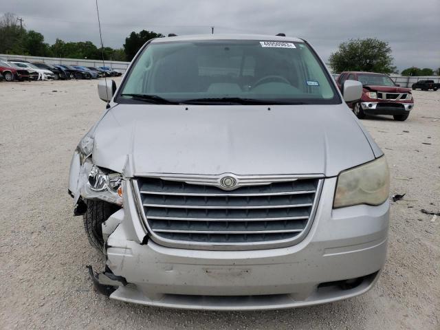 2A4RR5D11AR213649 - 2010 CHRYSLER TOWN & COU TOURING SILVER photo 5