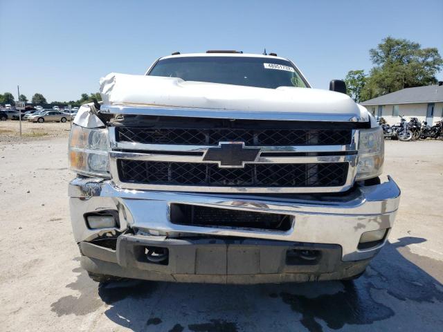 1GC4K1C85CF188356 - 2012 CHEVROLET SILVERADO K3500 LTZ WHITE photo 9