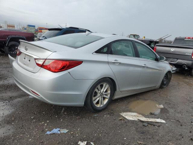 5NPEB4AC5DH591564 - 2013 HYUNDAI SONATA GLS SILVER photo 3