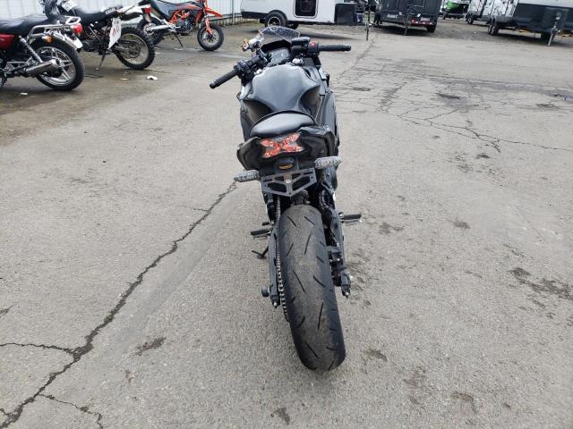 ML5EXER18SDAE0731 - 2025 KAWASAKI EX650 R BLACK photo 4