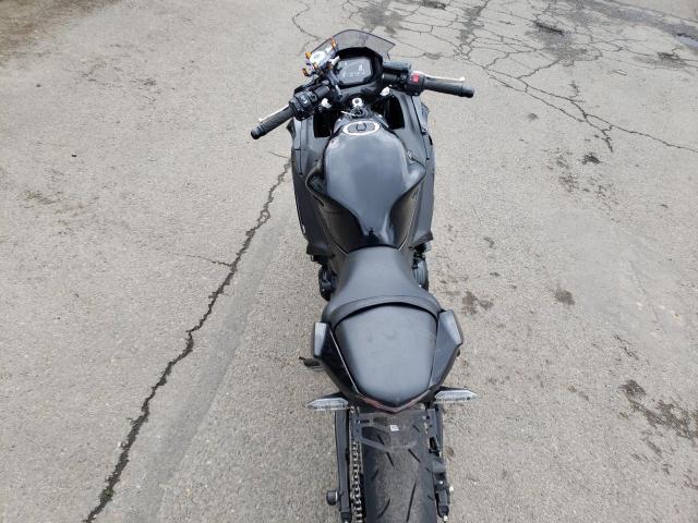 ML5EXER18SDAE0731 - 2025 KAWASAKI EX650 R BLACK photo 6