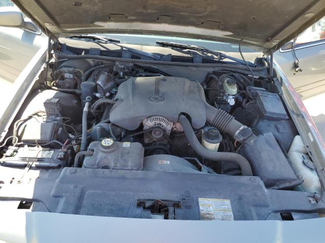 2FAFP73WX2X152098 - 2002 FORD CROWN VICT GRAY photo 11