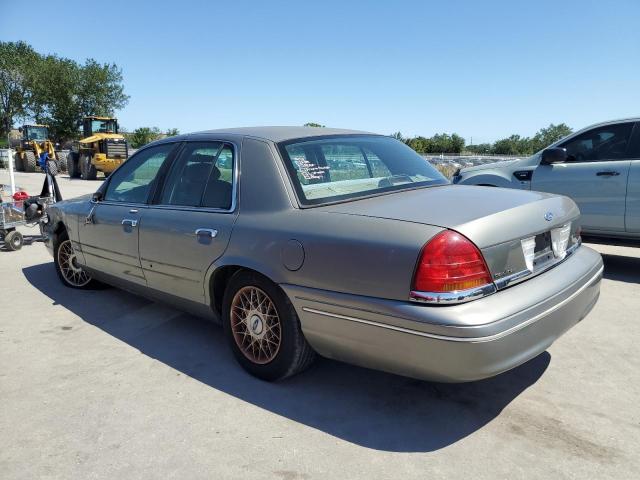 2FAFP73WX2X152098 - 2002 FORD CROWN VICT GRAY photo 2