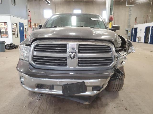 1C6RR7TT2KS596335 - 2019 RAM 1500 CLASS SLT შავი ფოტო 5