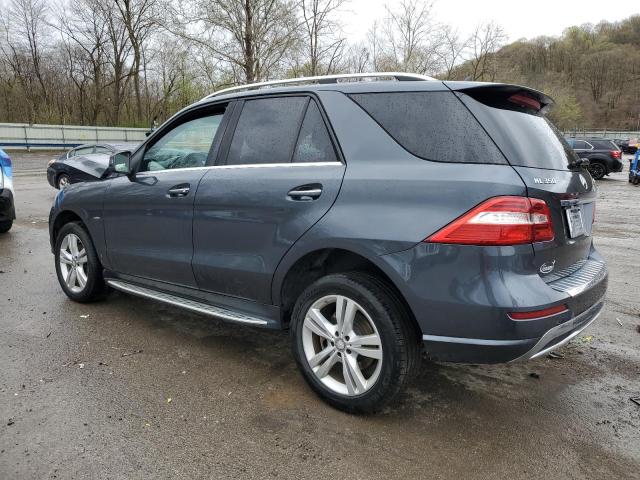 4JGDA5HB8CA096035 - 2012 MERCEDES-BENZ ML 350 4MATIC GRAY photo 2