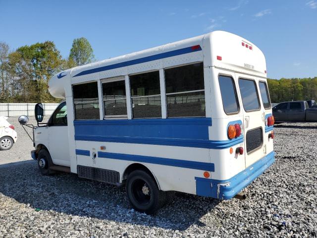 1GBJG31U631126630 - 2003 CHEVROLET EXPRESS G3 WHITE photo 3