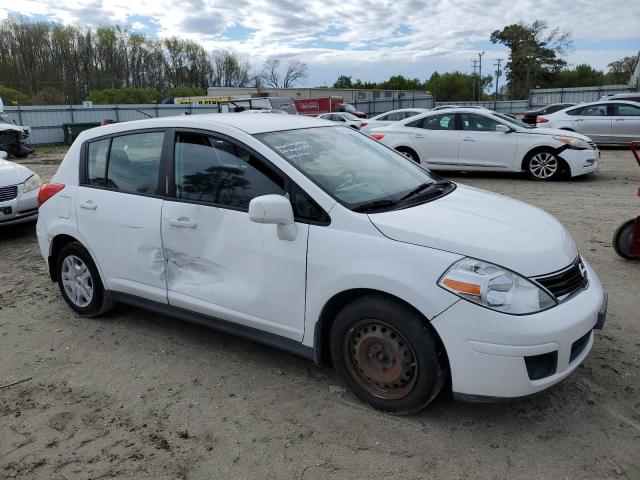 3N1BC1CP3BL512729 - 2011 NISSAN VERSA S WHITE photo 4