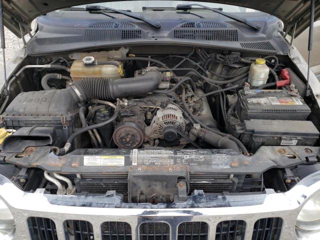 1J4GL48K95W578888 - 2005 JEEP LIBERTY SPORT GREEN photo 12