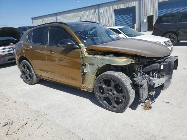 ZASPAKBN8N7D33830 - 2022 ALFA ROMEO STELVIO TI GOLD photo 4