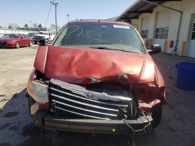 2A4GP64L36R609092 - 2006 CHRYSLER TOWN & COU LIMITED RED photo 5