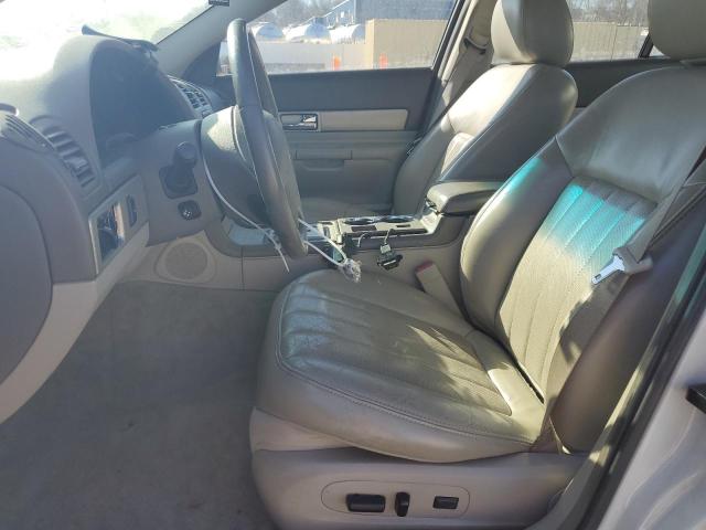 1LNHM87A04Y637882 - 2004 LINCOLN LS 白色 照片 7