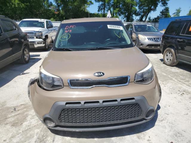 KNDJN2A28G7286229 - 2016 KIA SOUL BROWN photo 5