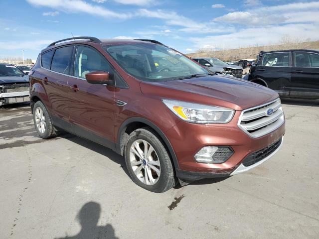 1FMCU9GD3JUC26084 - 2018 FORD ESCAPE SE MAROON photo 4