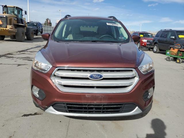 1FMCU9GD3JUC26084 - 2018 FORD ESCAPE SE MAROON photo 5