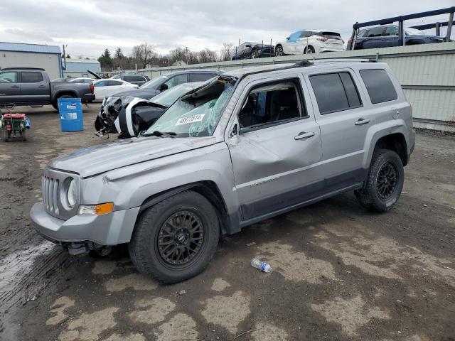 1C4NJRFBXGD535159 - 2016 JEEP PATRIOT LATITUDE SILVER photo 1