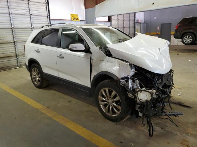 5XYKU4A28BG065230 - 2011 KIA SORENTO EX WHITE photo 4