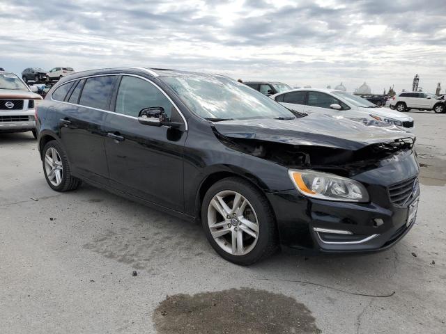 YV126MED4F1213184 - 2015 VOLVO V60 PLATINUM BLACK photo 4