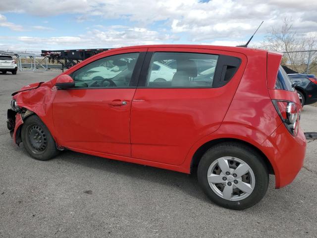 1G1JA6SH0D4206336 - 2013 CHEVROLET SONIC LS RED photo 2