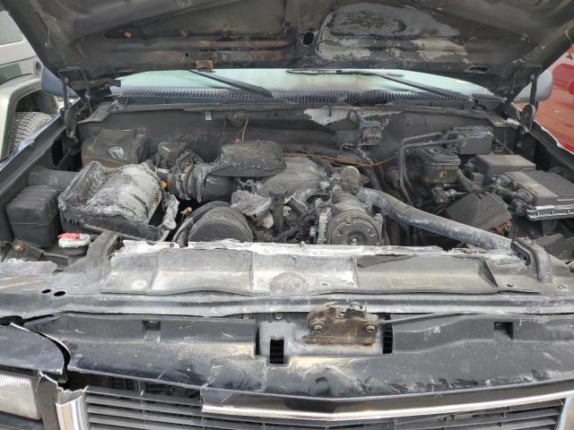 1GTHK33J4YF425359 - 2000 GMC SIERRA K3500 BLACK photo 11