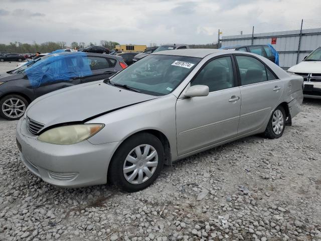 4T1BE32K05U383542 - 2005 TOYOTA CAMRY LE SILVER photo 1
