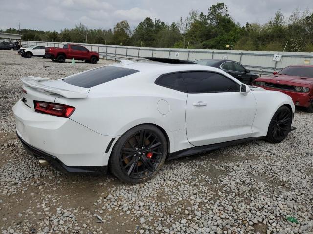 1G1FK1R63J0117986 - 2018 CHEVROLET CAMARO ZL1 白色 照片 3