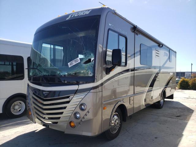 1F65F5DY8F0A11986 - 2016 FLEE MOTORHOME TWO TONE photo 2