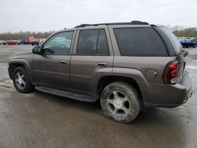 1GNDT13S282164739 - 2008 CHEVROLET TRAILBLAZE LS GRAY photo 2