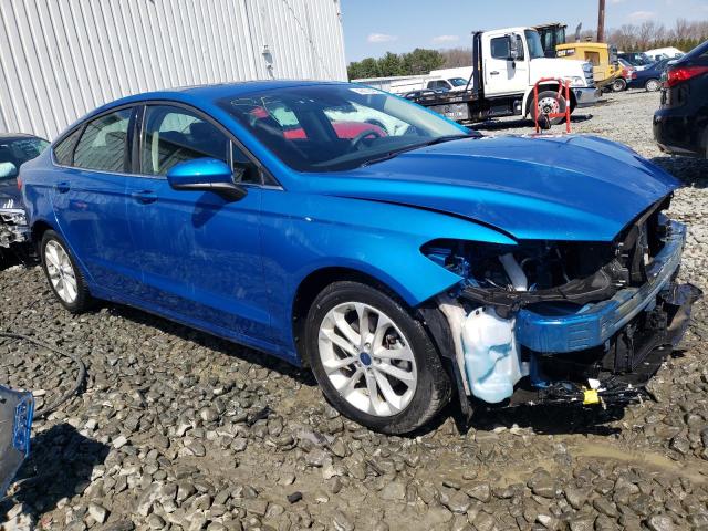 3FA6P0LU8LR197322 - 2020 FORD FUSION SE BLUE photo 4