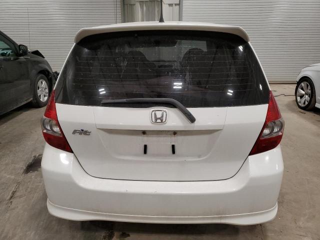 JHMGD38697S021407 - 2007 HONDA FIT S WHITE photo 6