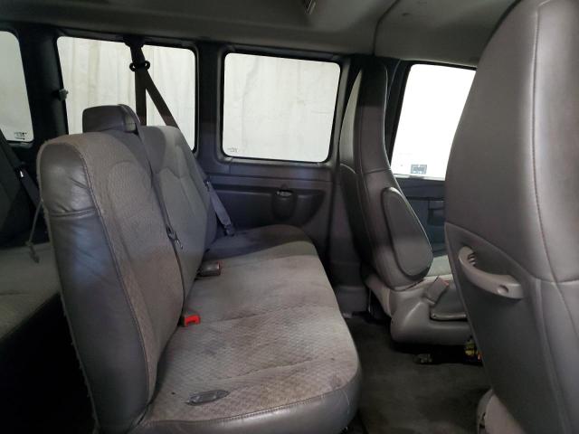 1GAZGPFG3H1260035 - 2017 CHEVROLET EXPRESS G3 LT WHITE photo 11