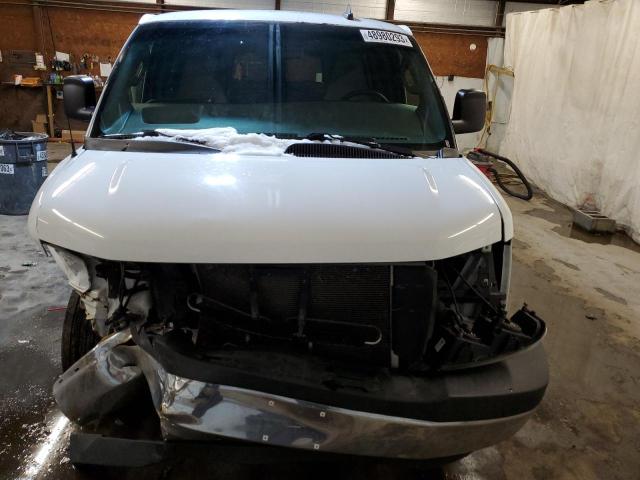 1GAZGPFG3H1260035 - 2017 CHEVROLET EXPRESS G3 LT WHITE photo 5